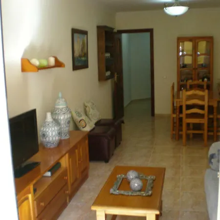 A Un Paso Del Mar Аринага