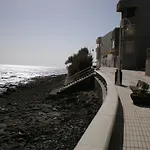 A Un Paso Del Mar Arinaga